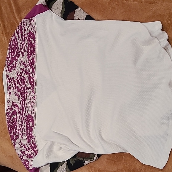 Chic Lucky Brand Cardigan with Camouflage and Purple Accents Size small - Picture 8 of 8